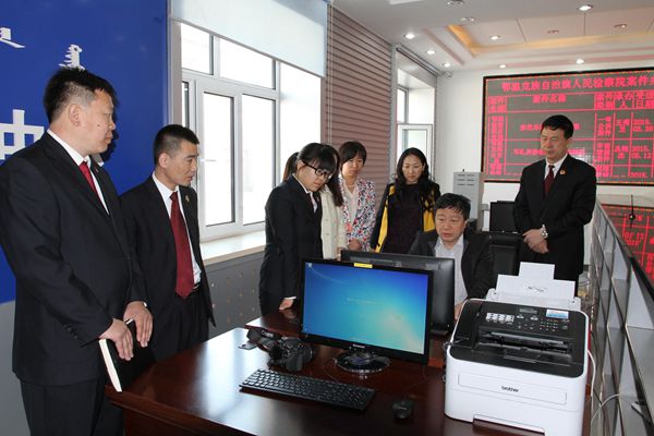 自治区检察院何奇一行到呼伦贝尔市督查调研案件管理工作开展情况