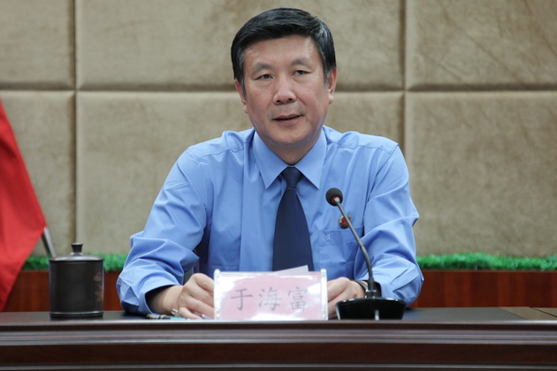 呼伦贝尔市检察机关召开三严三实专题党课暨规范司法行