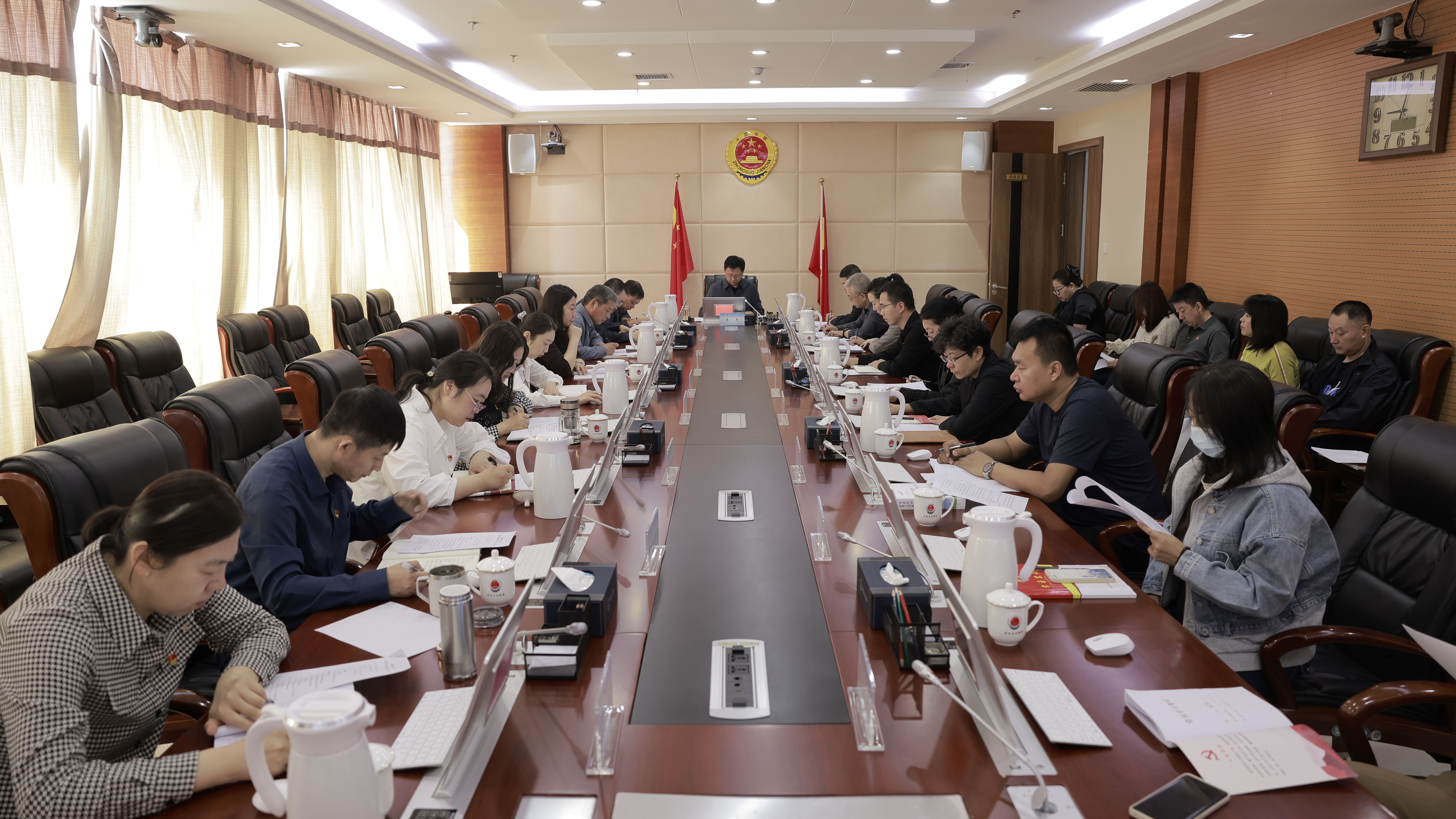 呼伦贝尔市检察院召开党组理论学习中心组2026年第4次集体学习会议